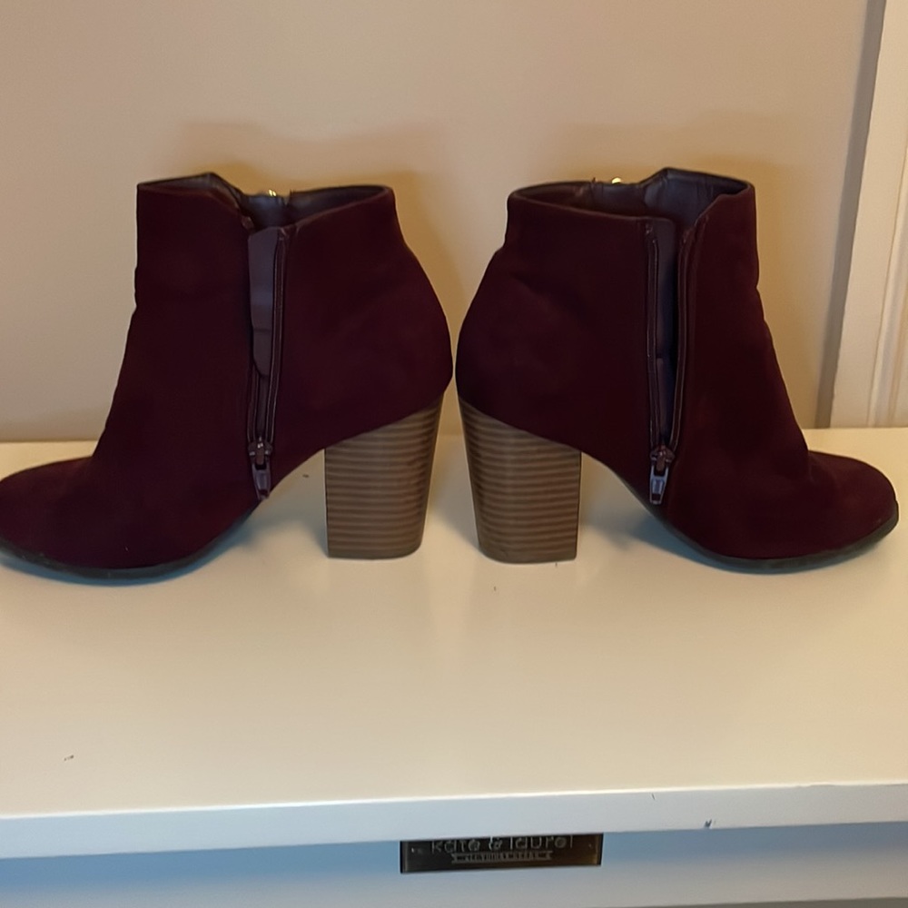 Maroon heeled booties - Picture 3 of 7
